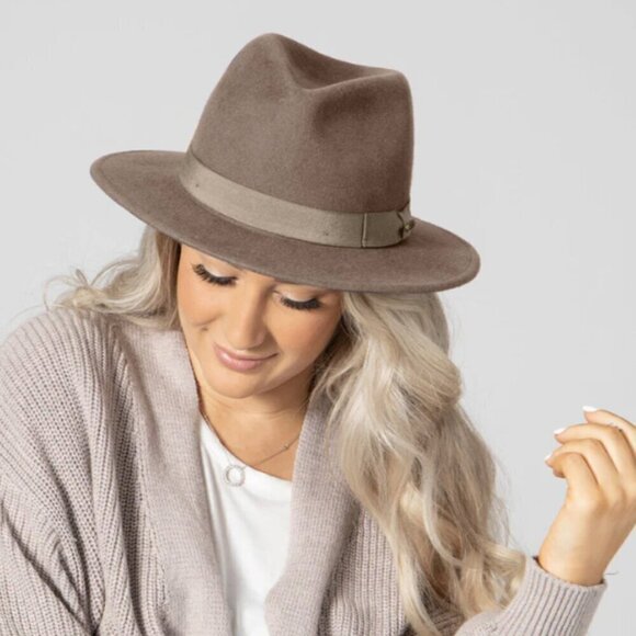 New! Anthropologie San Diego Hat Co. Bow Fedora Tan - Picture 1 of 6